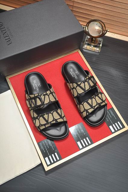 Valentino sz38-45 mnh0306